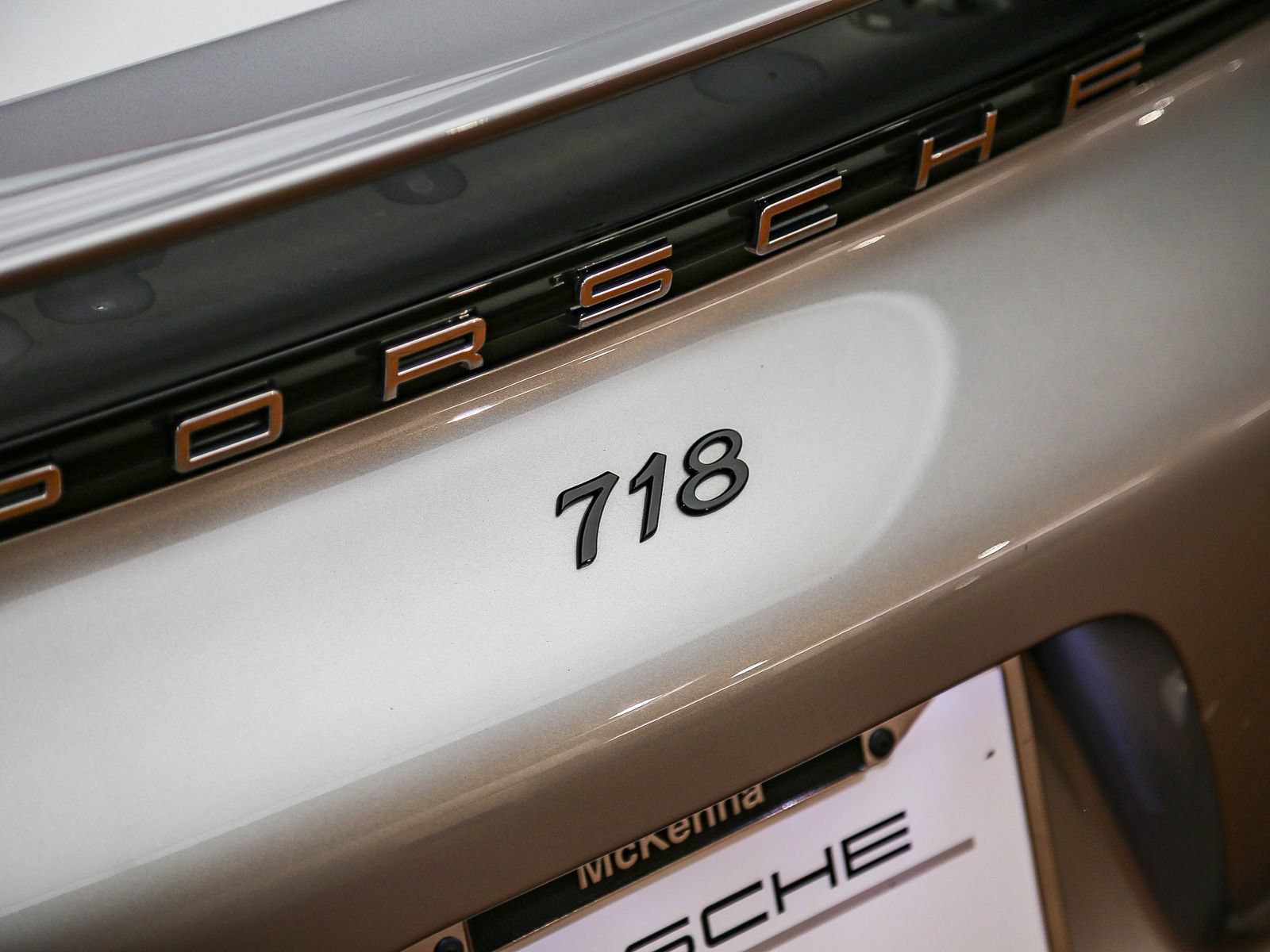 Used 2024 Porsche 718 Boxster GTS RWD image 17