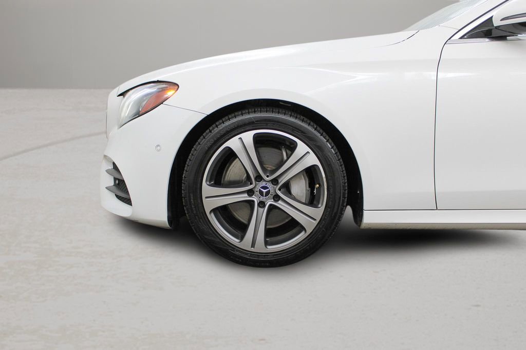 Used 2017 Mercedes-Benz E 300 4MATIC image 43