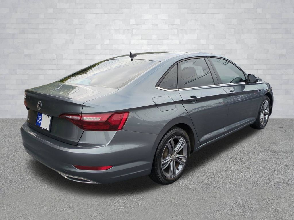 Used 2020 Volkswagen Jetta R-Line w/ R-Line Cold Weather Package FWD image 5