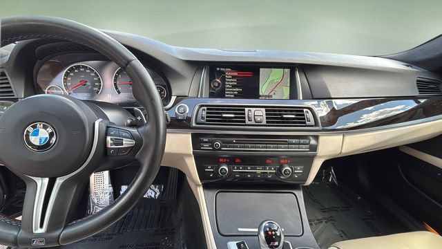 Used 2016 BMW M5 RWD image 11