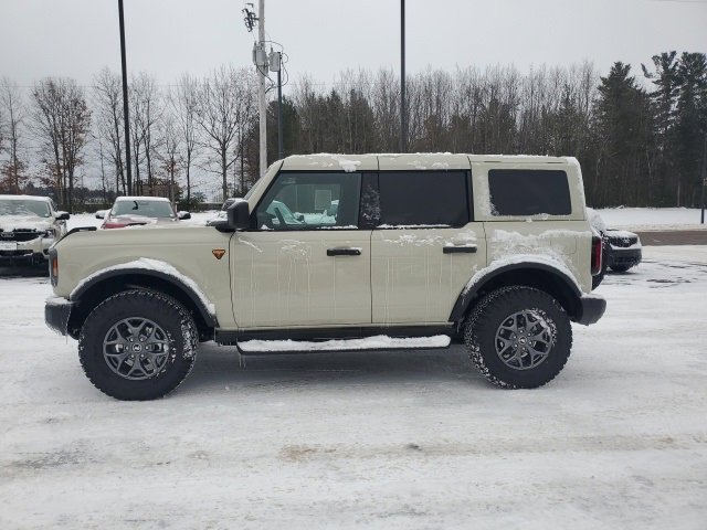 New 2025 Ford Bronco Badlands image 4