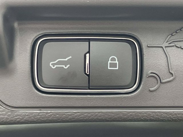New 2026 Ford Explorer Platinum RWD image 10
