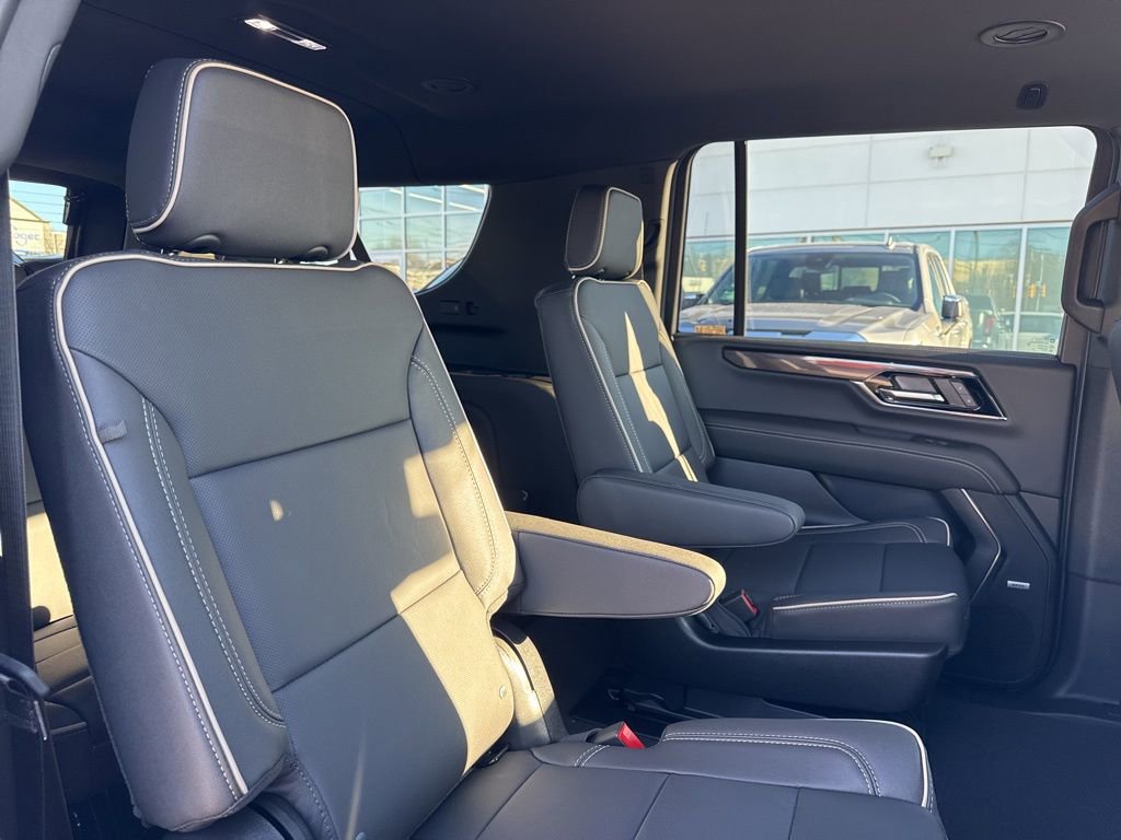 New 2026 GMC Yukon XL Elevation image 28