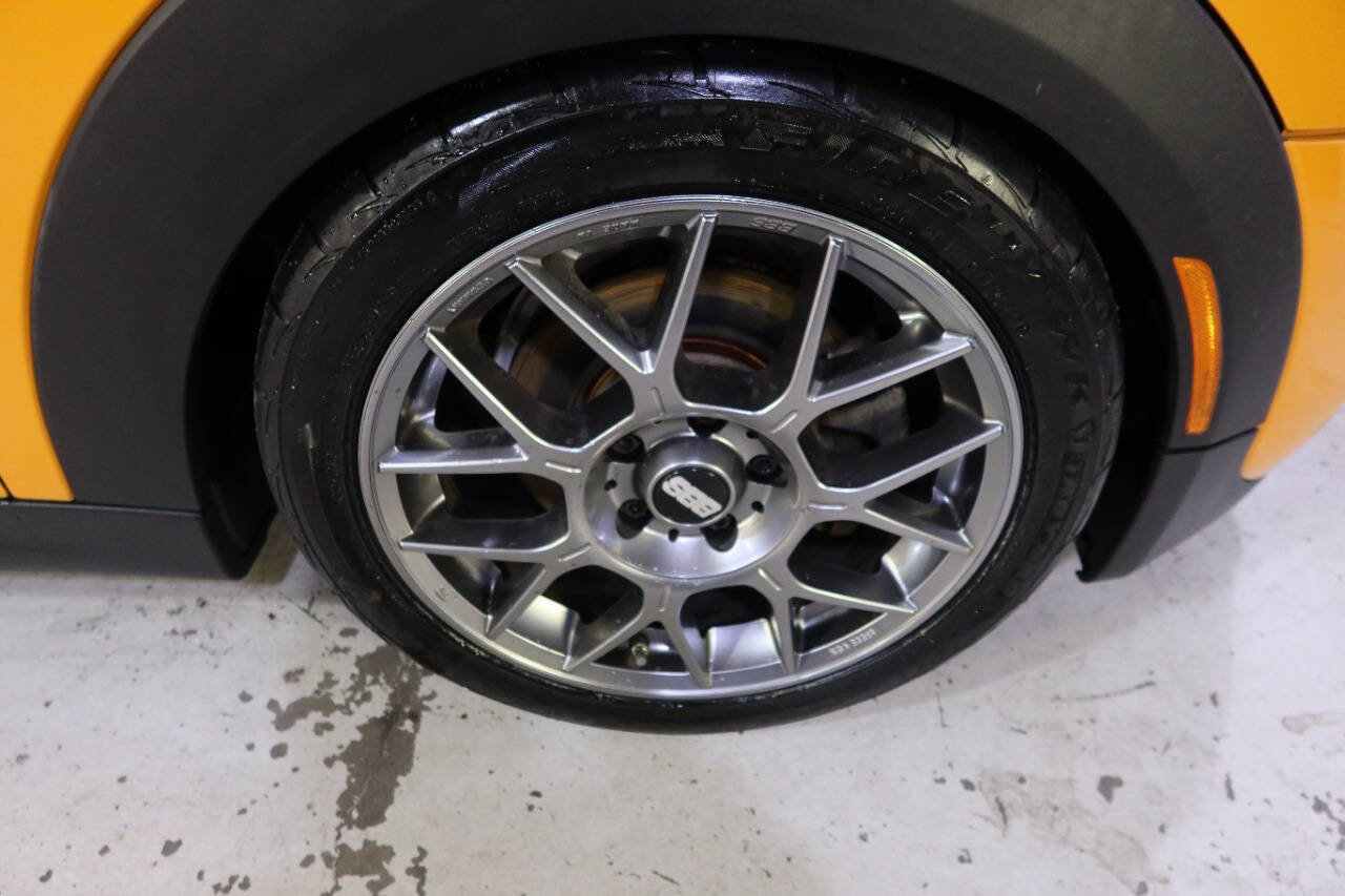 Used 2015 MINI Cooper S image 39