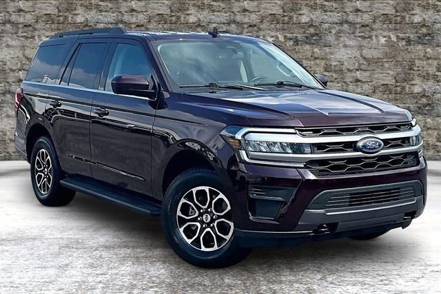 Used 2023 Ford Expedition XLT AWD/4WD image 1