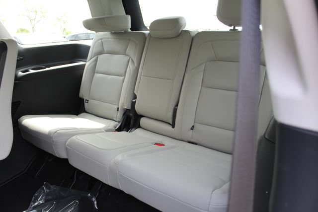 New 2026 Lincoln Navigator Reserve w/ Jet Appearance Package AWD/4WD image 14