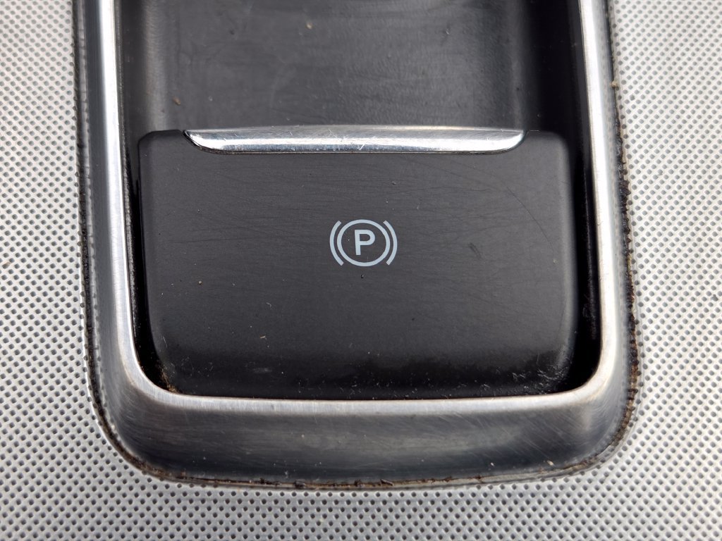 Used 2022 Ford Edge SEL w/ Convenience Package AWD/4WD image 9