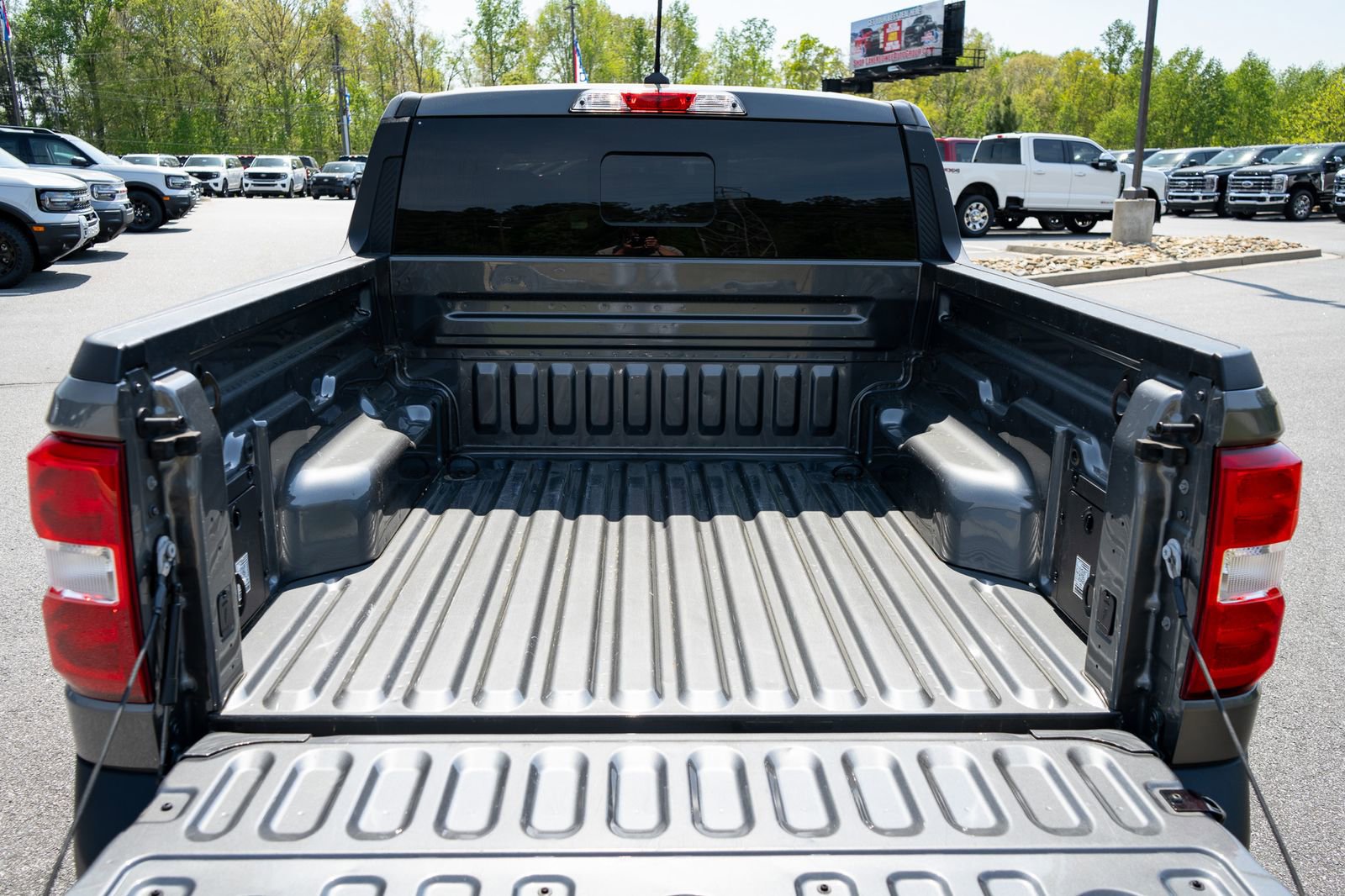 Used 2022 Ford Maverick Lariat w/ Equipment Group 500A Standard AWD/4WD image 9