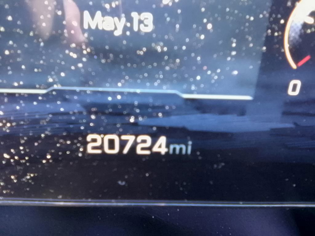 Used 2025 Chevrolet Suburban Z71 AWD/4WD image 10