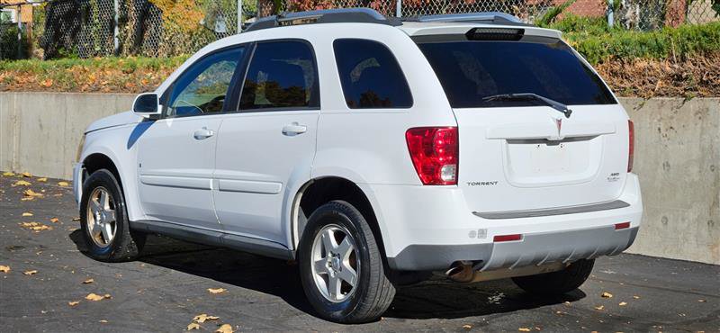 Used 2006 Pontiac Torrent w/ Preferred Package image 3