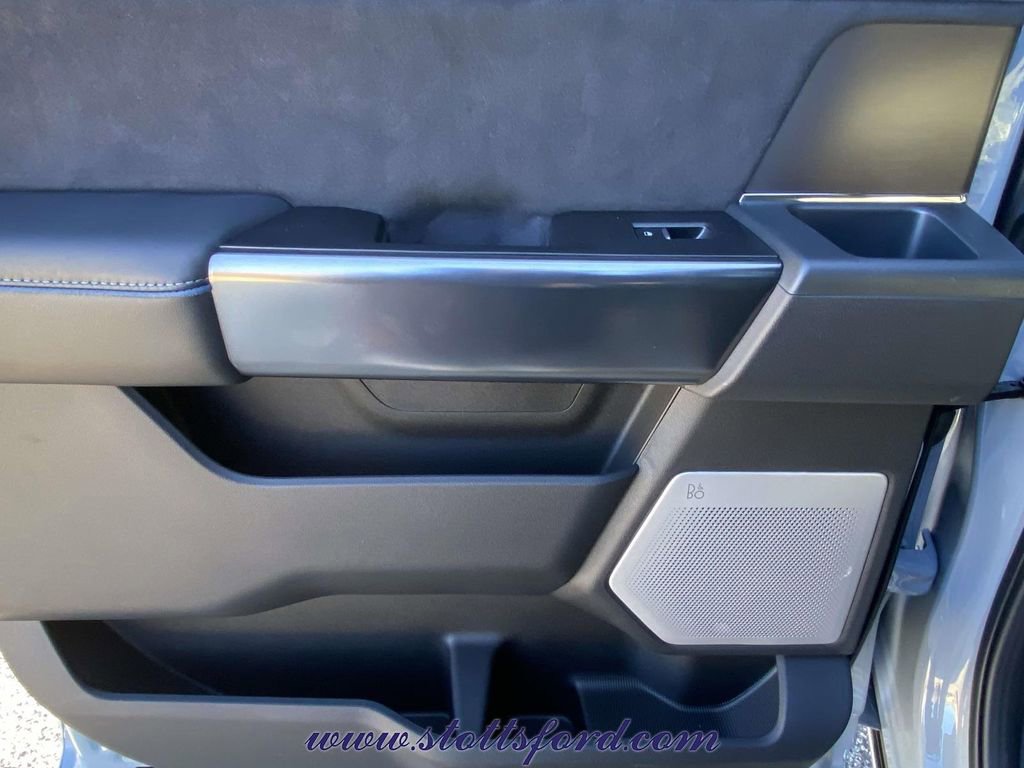 New 2026 Ford F250 Platinum w/ FX4 Off-Road Package image 13