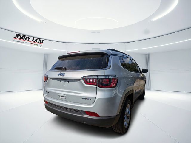 New 2026 Jeep Compass Latitude image 3