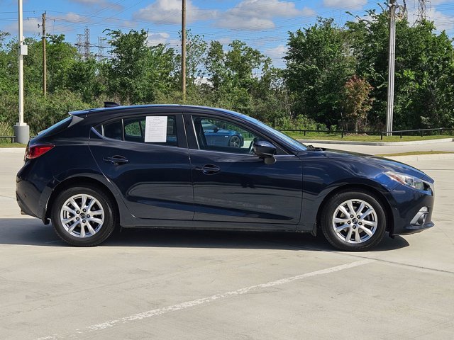 Used 2016 MAZDA MAZDA3 i Grand Touring image 4