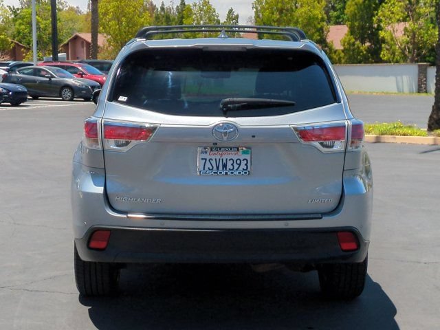 Used 2016 Toyota Highlander Limited Platinum FWD image 6