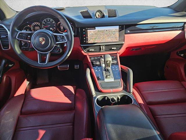 Used 2023 Porsche Cayenne S image 17