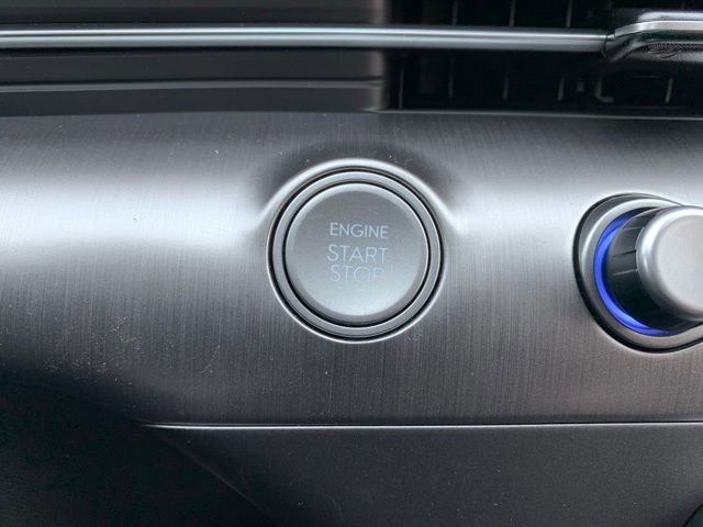 New 2026 Hyundai Kona SE image 17