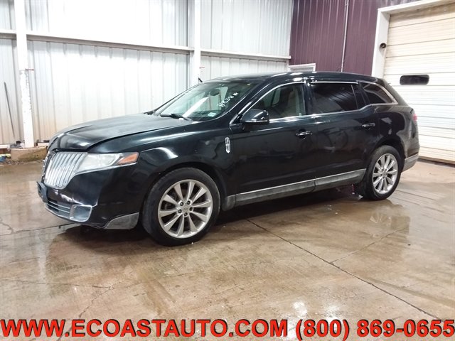 Used 2010 Lincoln MKT AWD image 4