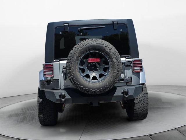 Used 2015 Jeep Wrangler Unlimited Sahara w/ Dual Top Group AWD/4WD image 4