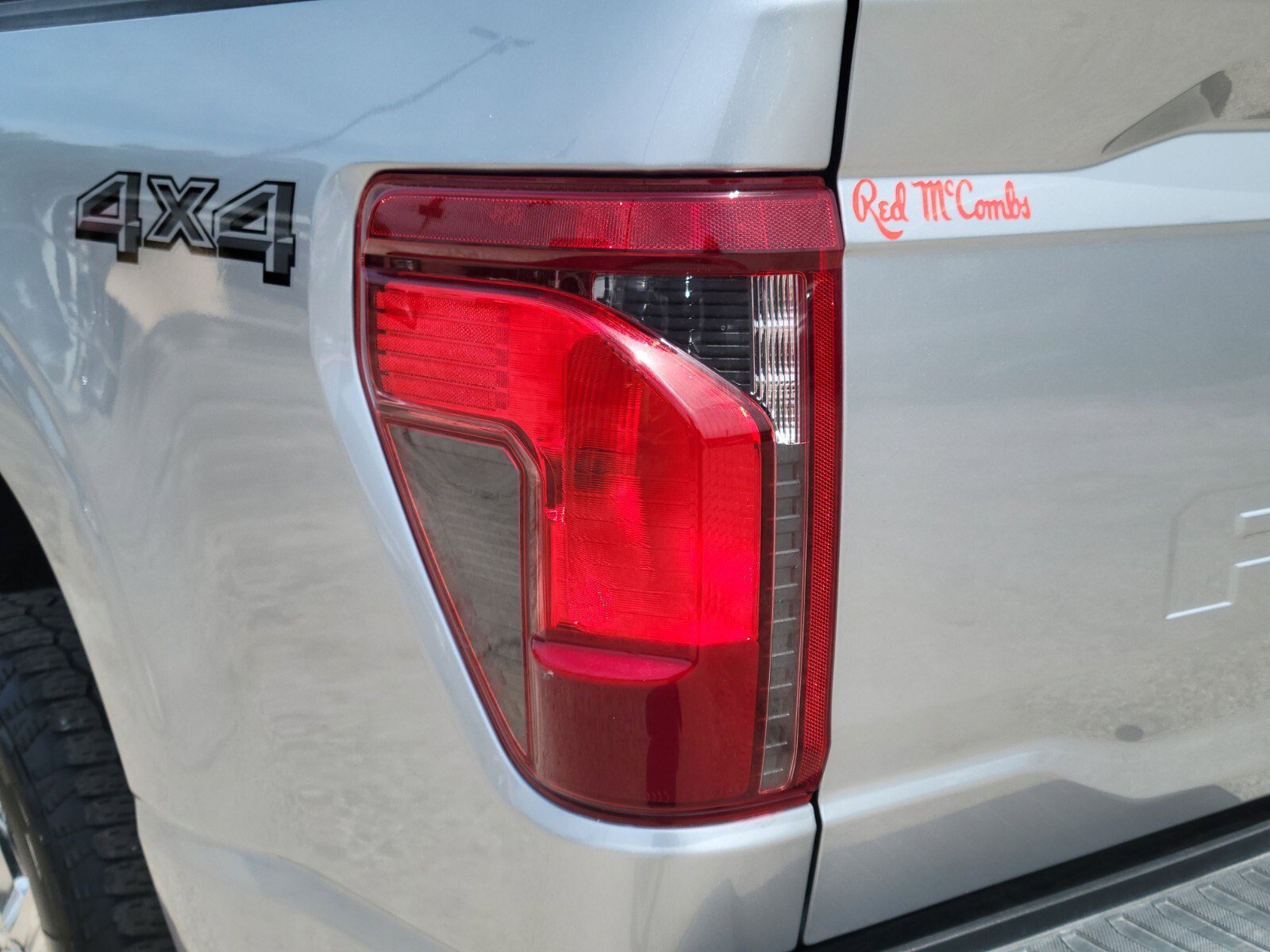 Used 2024 Ford F150 XLT w/ Mobile Office Package image 11