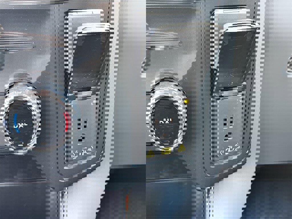 New 2025 Ford F150 XLT w/ Equipment Group 301A Standard image 18