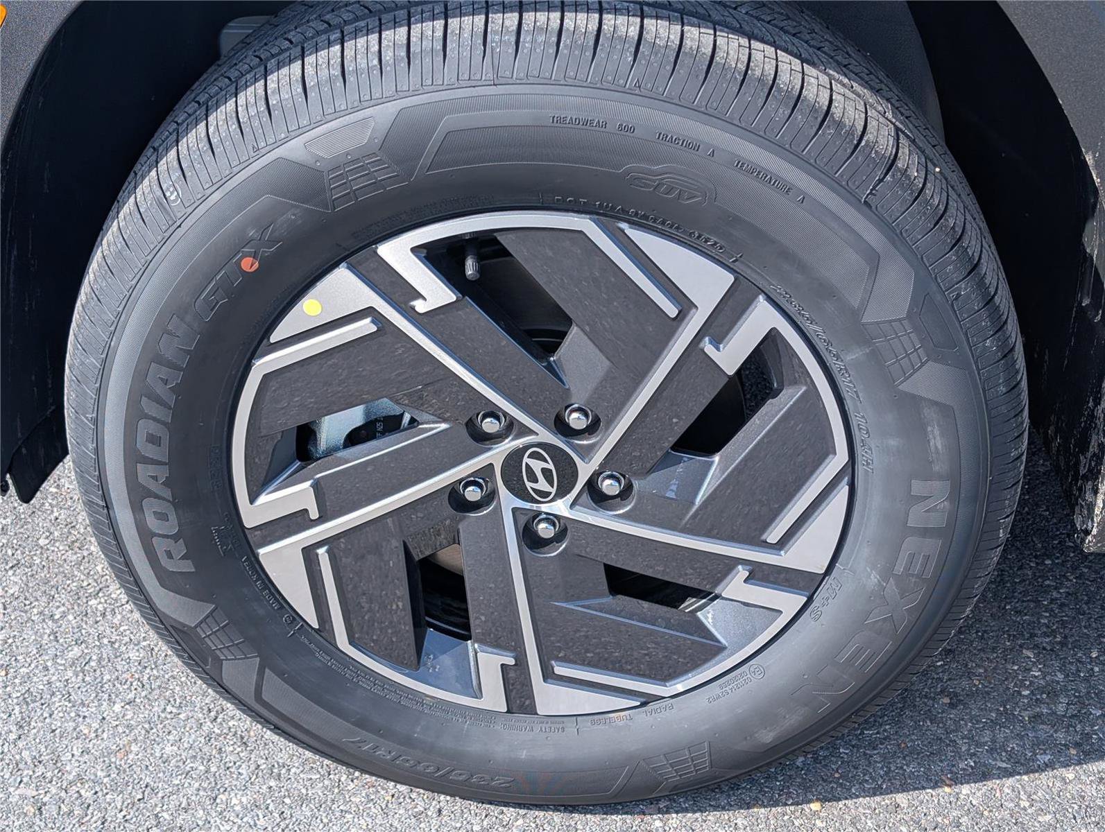 New 2026 Hyundai Tucson Blue SE w/ Tow & Go Package AWD/4WD image 6