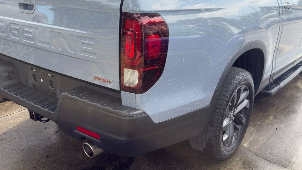 Used 2024 Honda Ridgeline Sport image 6