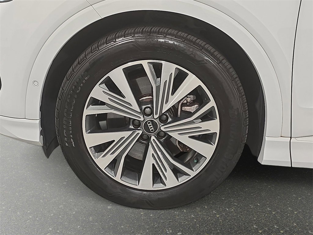 Certified 2023 Audi Q4 e-tron Premium Plus w/ Premium Plus image 31