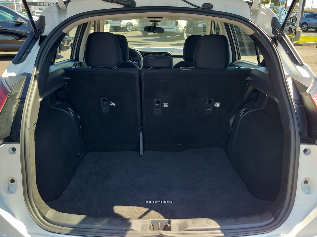 Used 2023 Nissan Kicks SV FWD image 23