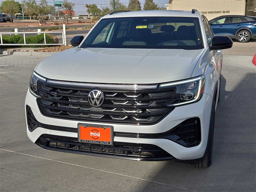 New 2025 Volkswagen Atlas Cross Sport SEL R-Line image 4