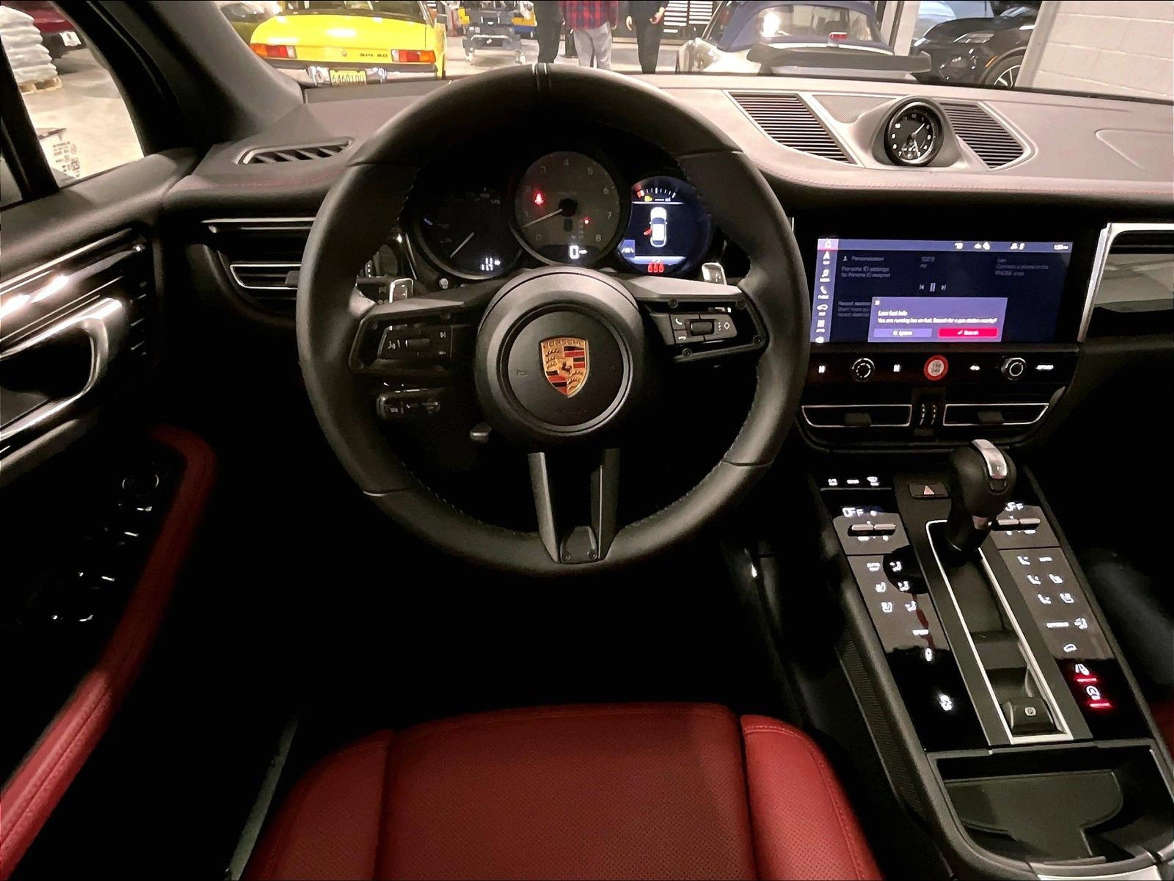 New 2026 Porsche Macan S image 18