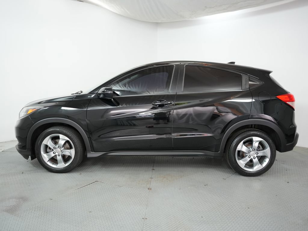 Used 2017 Honda HR-V EX image 4