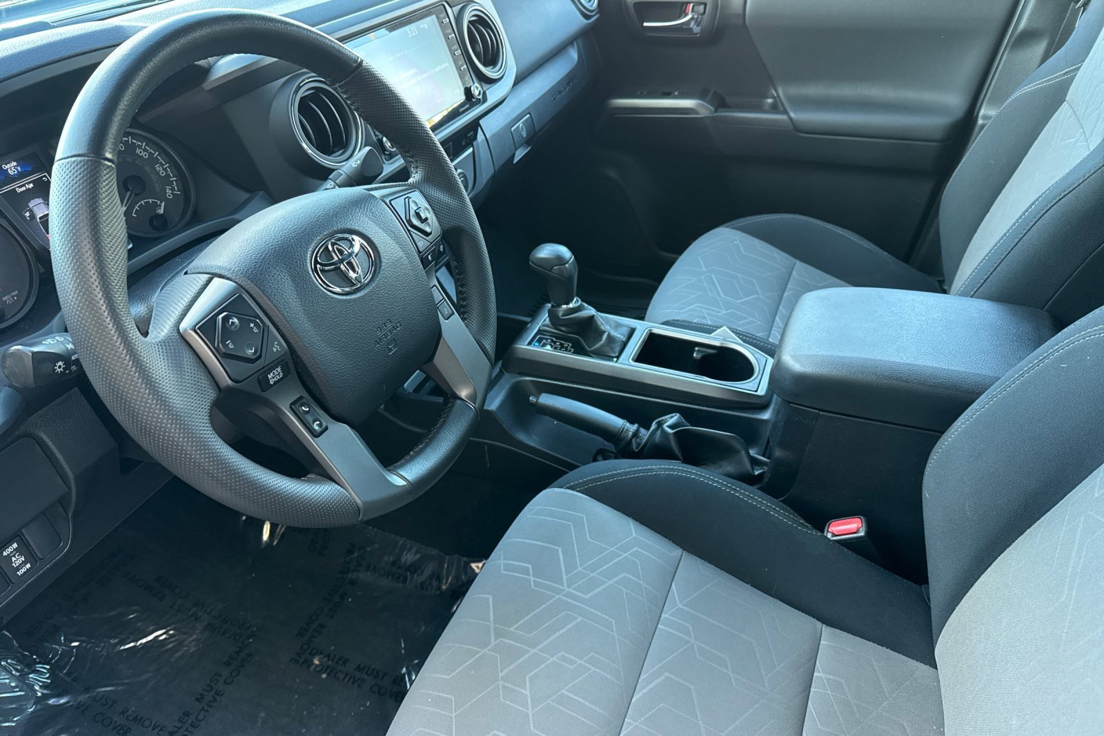 Used 2023 Toyota Tacoma TRD Off-Road image 12