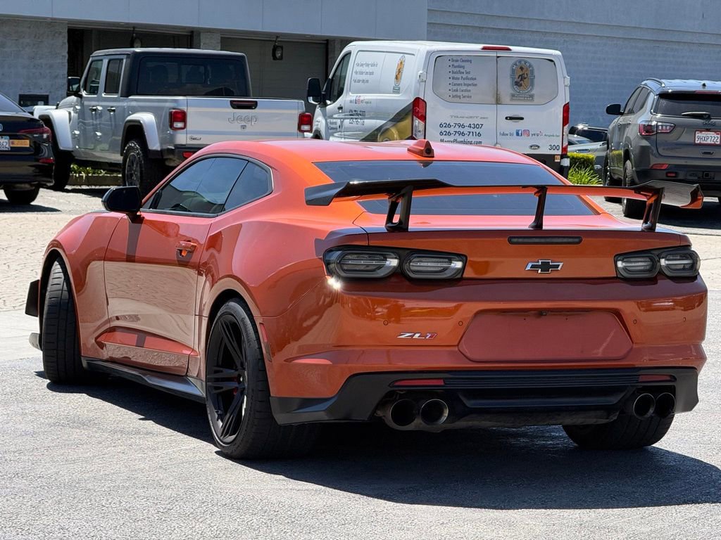 Used 2022 Chevrolet Camaro ZL1 RWD image 2