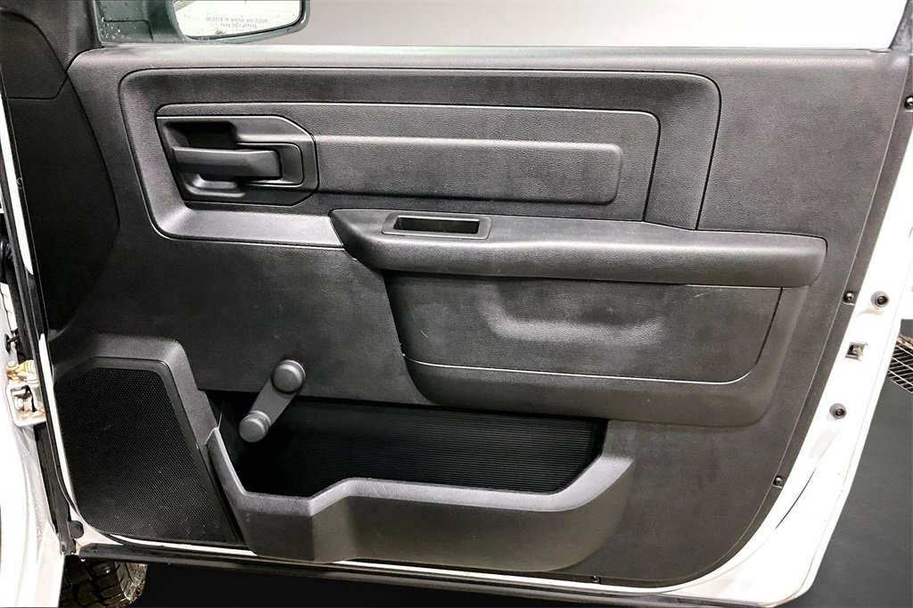 Used 2018 RAM 2500 Tradesman w/ Chrome Appearance Group image 26