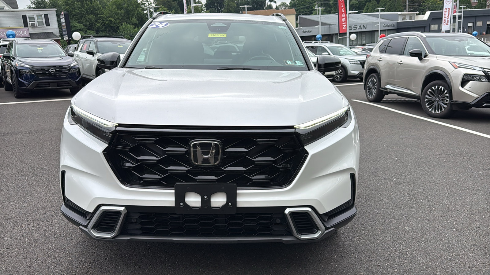 Used 2024 Honda CR-V Sport Touring image 2