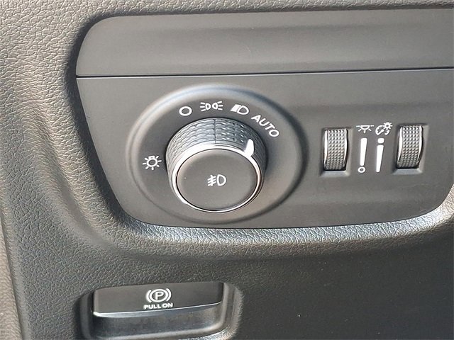 Used 2023 Jeep Grand Cherokee L Summit w/ Luxury Tech Group V image 26