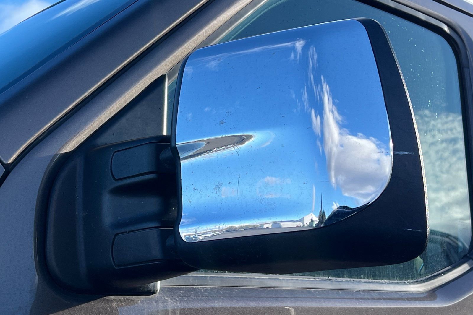 Used 2019 Nissan NV 3500 SL image 7