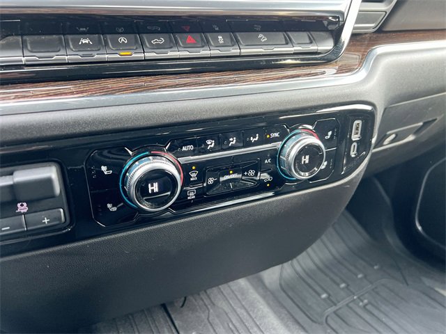 Used 2024 GMC Sierra 1500 SLE image 11