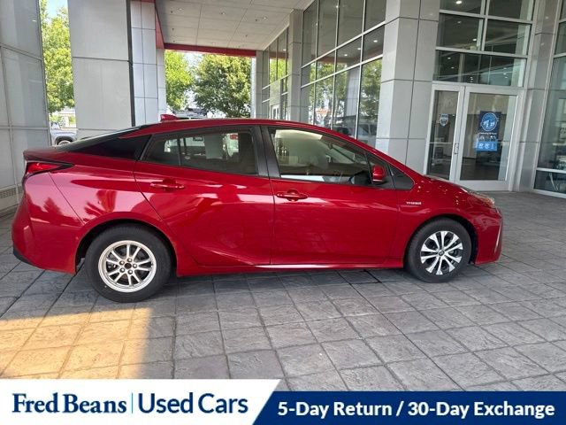 Used 2021 Toyota Prius LE w/ Carpet Mat Package (TMS) AWD/4WD image 6