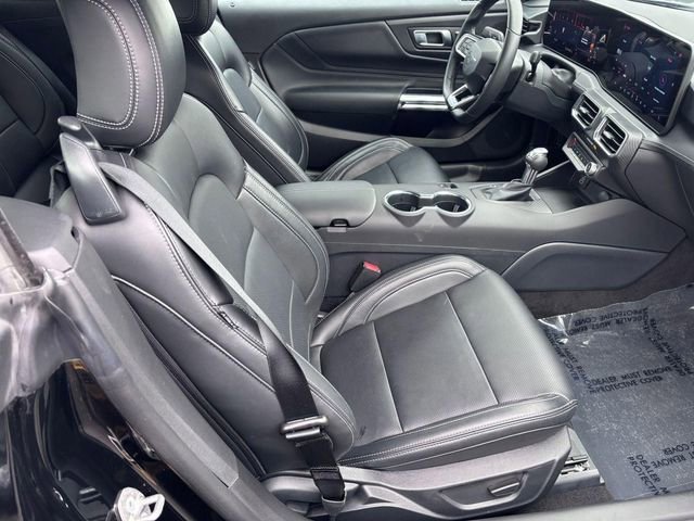 Used 2025 Ford Mustang Premium image 23