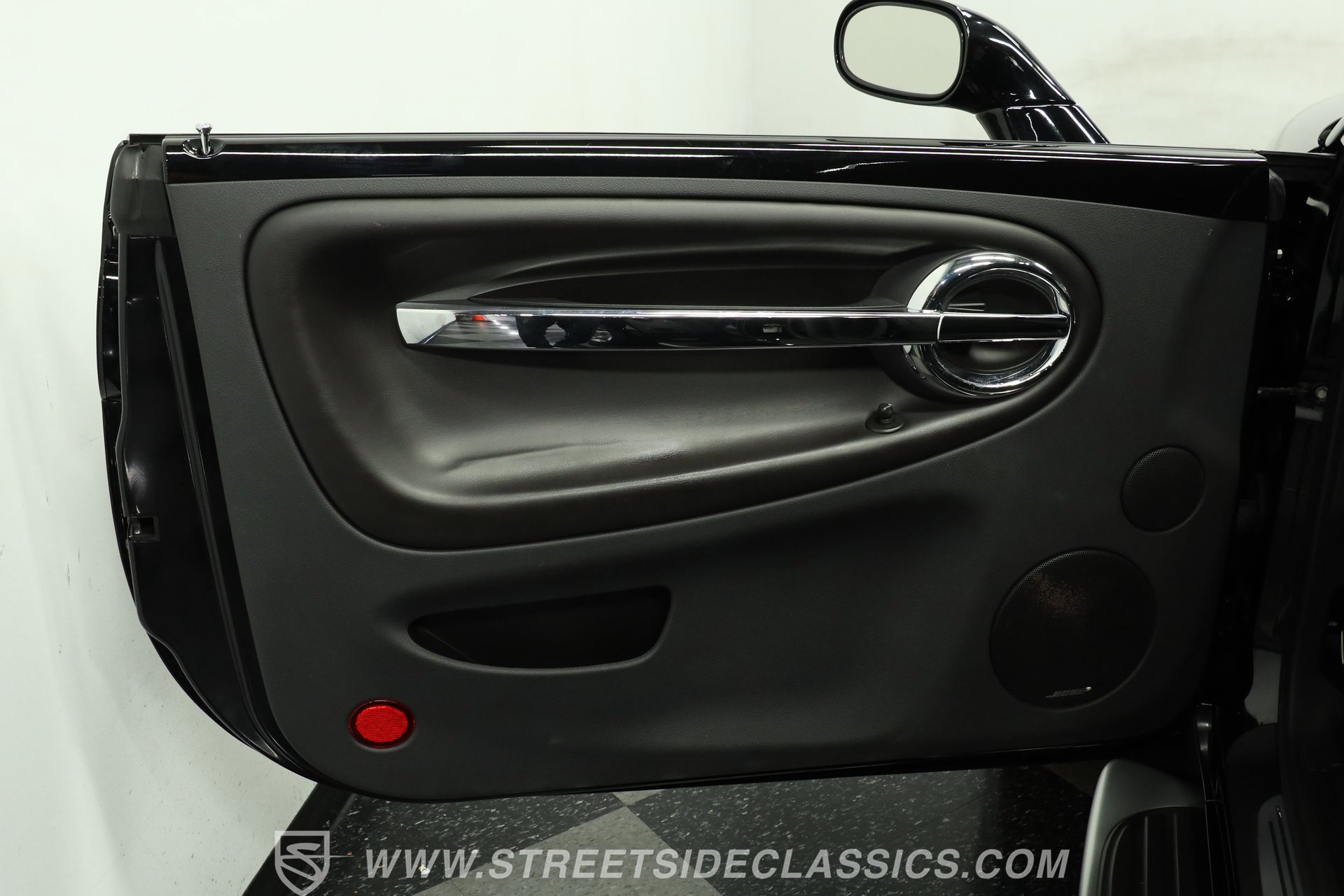 Used 2005 Chevrolet SSR w/ Preferred Equipment Group RWD image 34