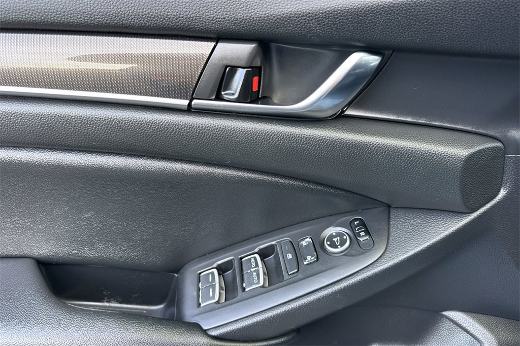 Used 2021 Honda Accord Sport image 13