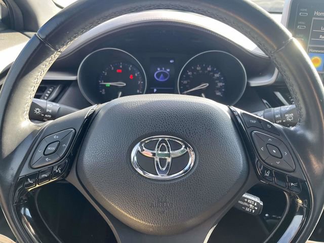 Used 2019 Toyota C-HR Limited image 23