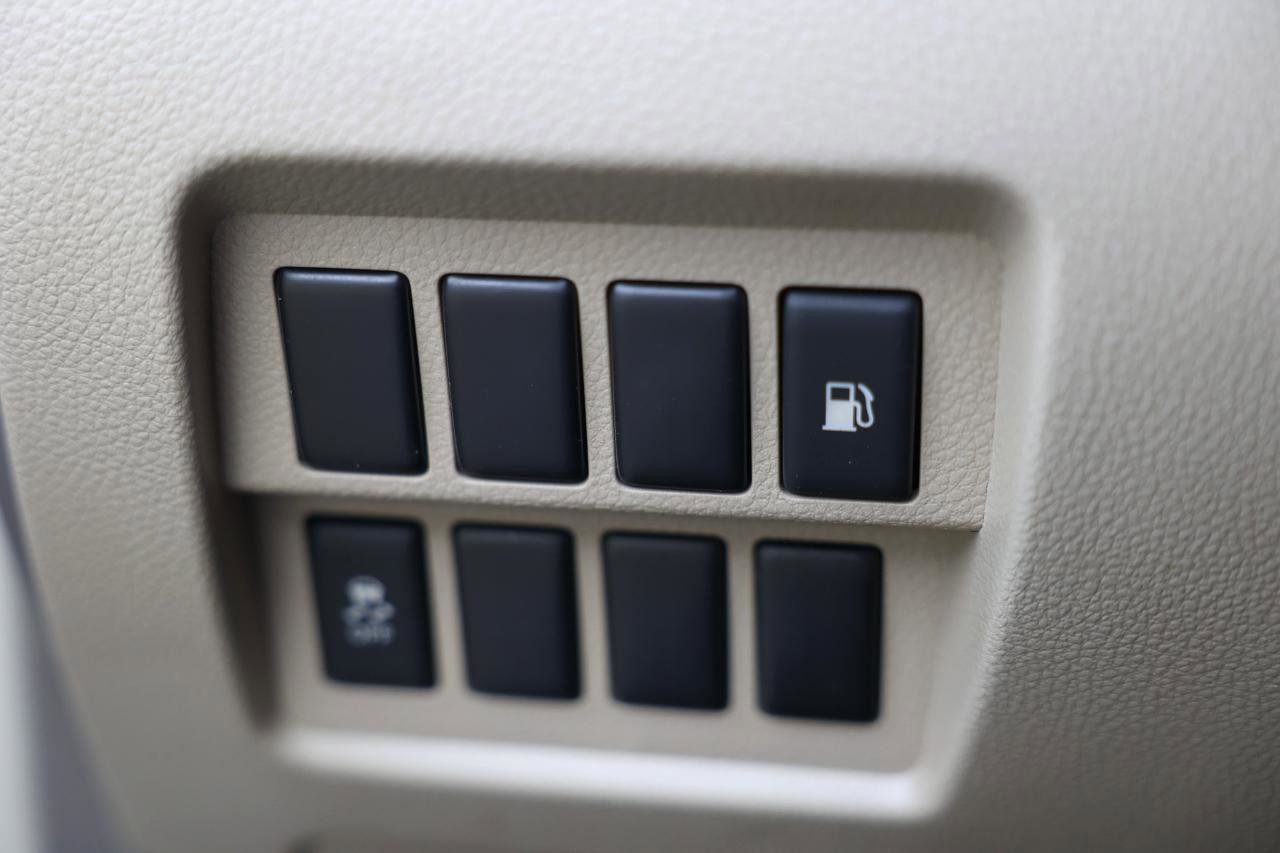 Used 2012 Nissan Murano S image 38