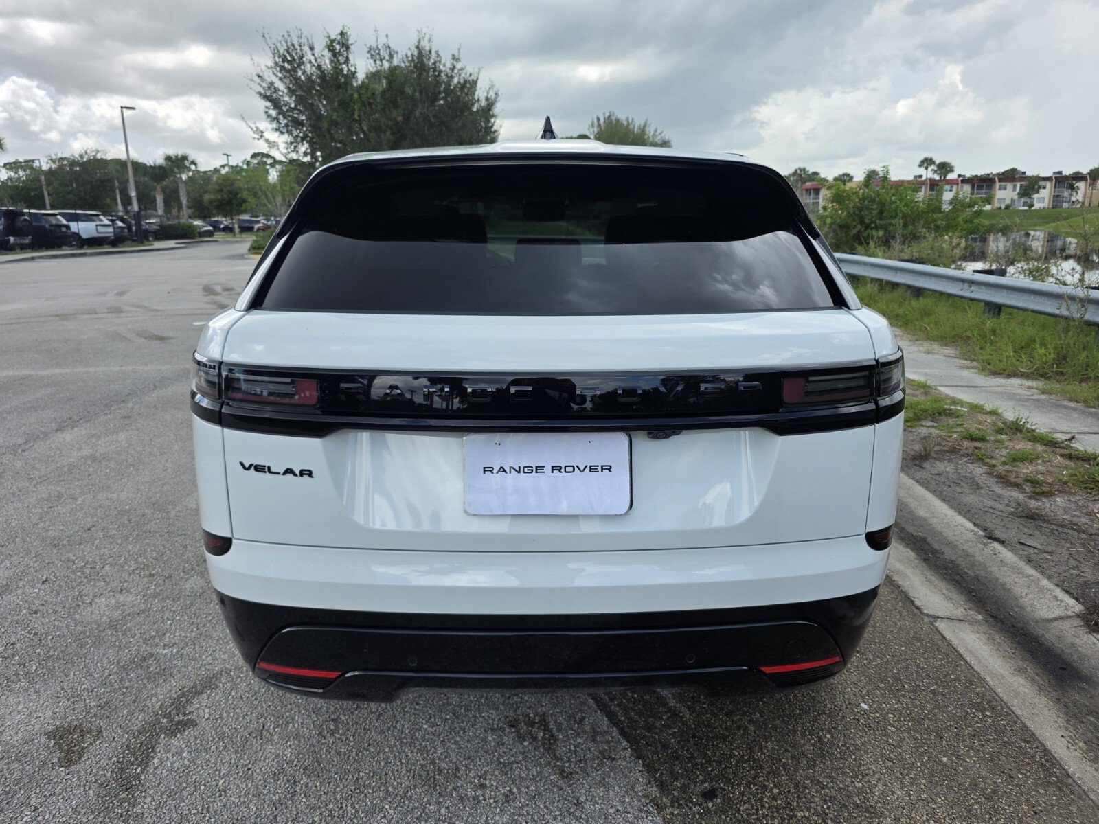 New 2026 Land Rover Range Rover Velar Belgravia AWD/4WD image 6