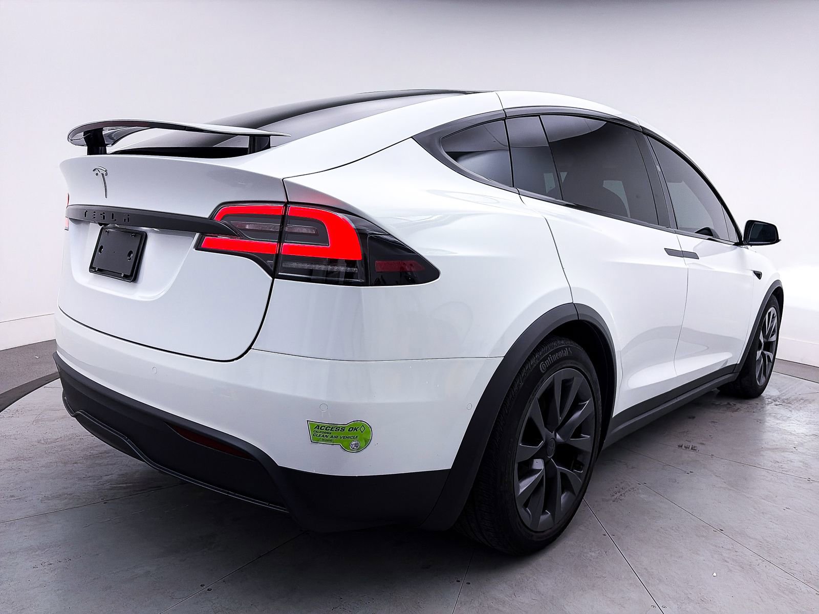 Used 2023 Tesla Model X Standard Range image 15