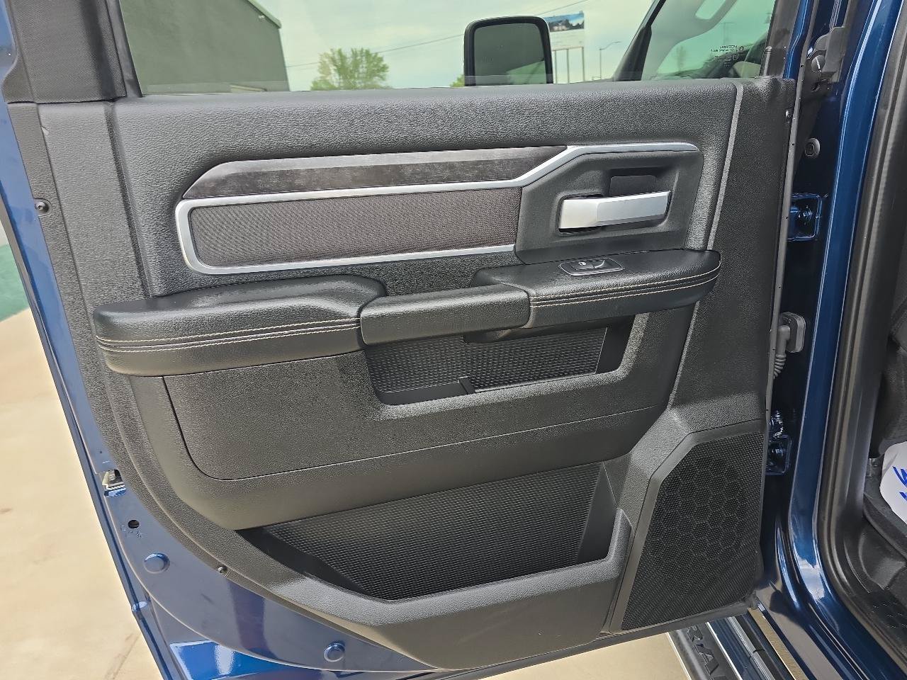 Used 2024 RAM 2500 Big Horn AWD/4WD image 16