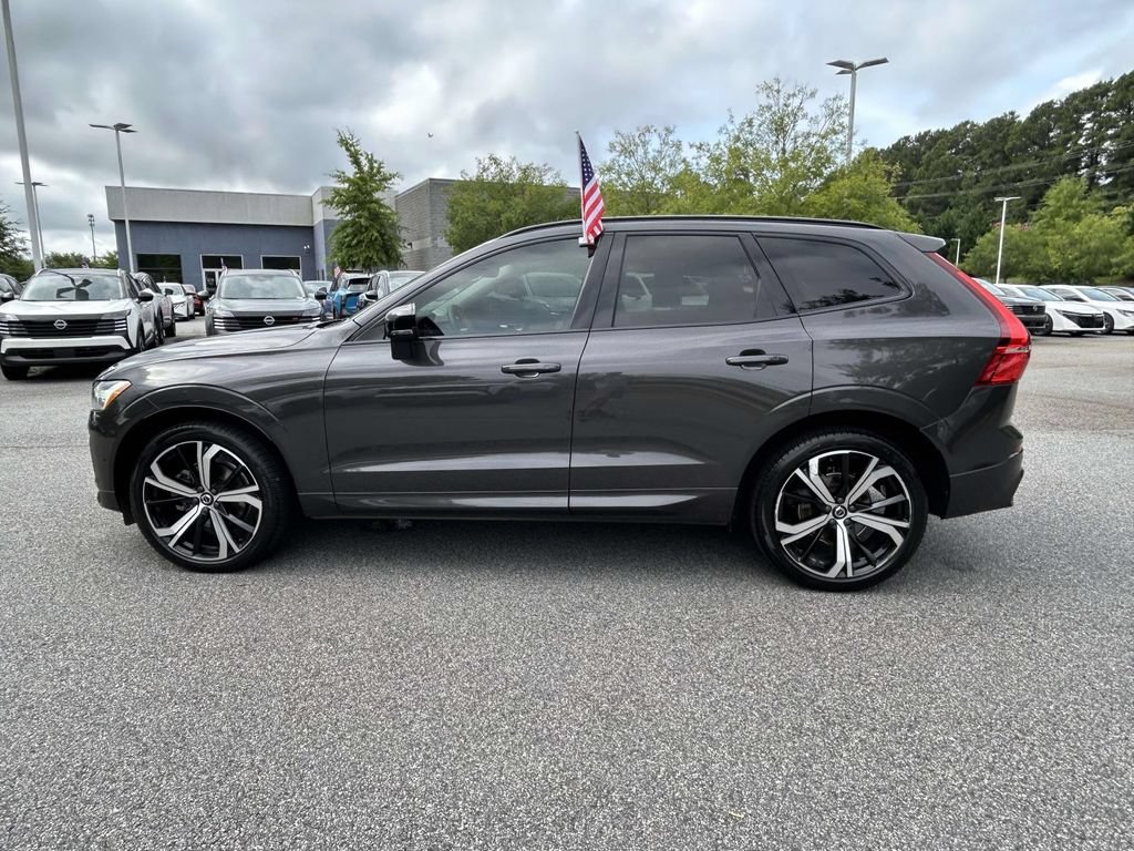 Used 2023 Volvo XC60 B5 Ultimate w/ Climate Package AWD/4WD image 2