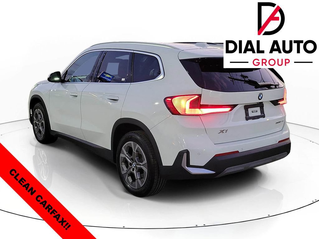 Used 2023 BMW X1 xDrive28i image 3