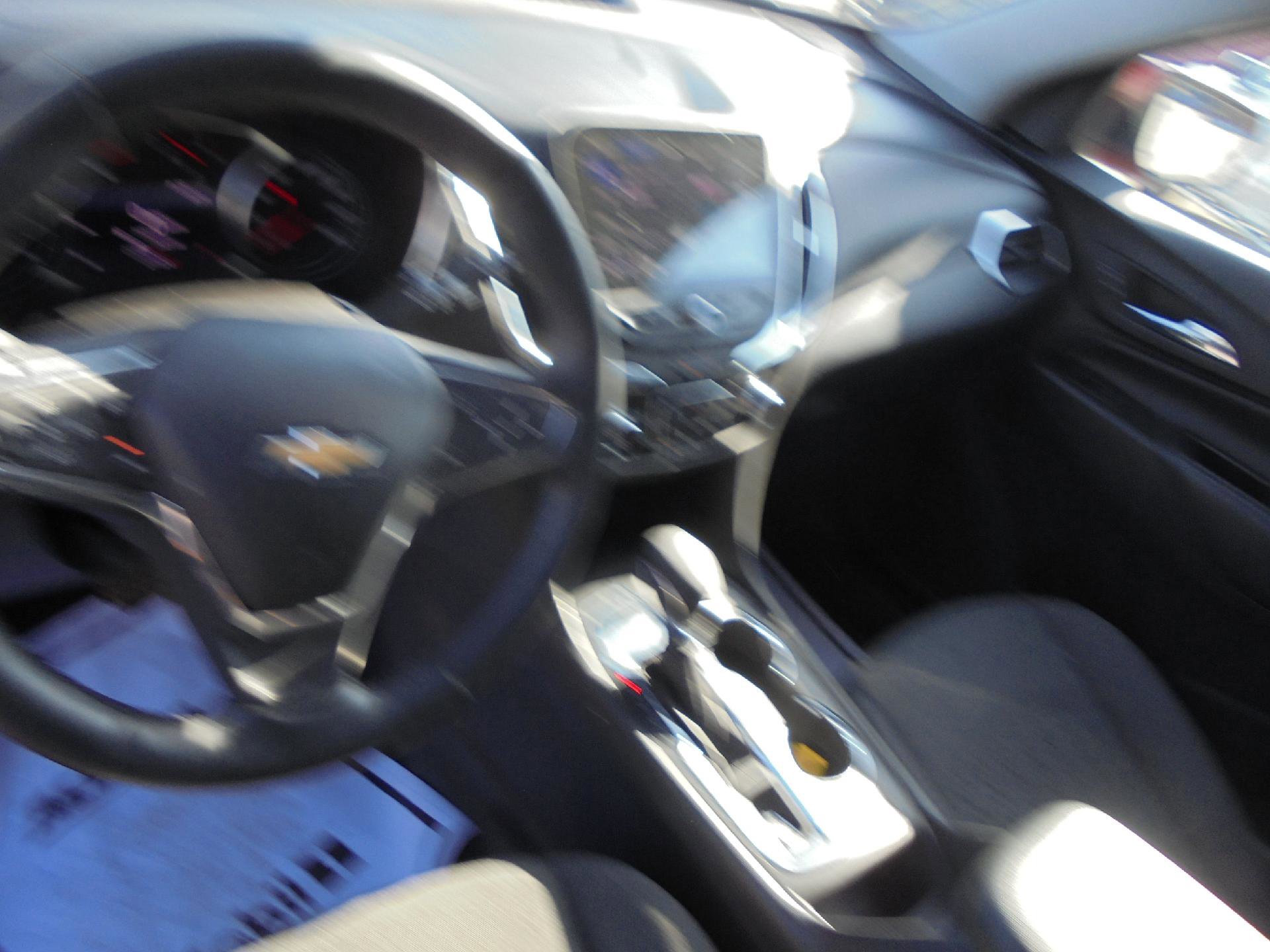 Used 2024 Chevrolet Equinox LT image 12